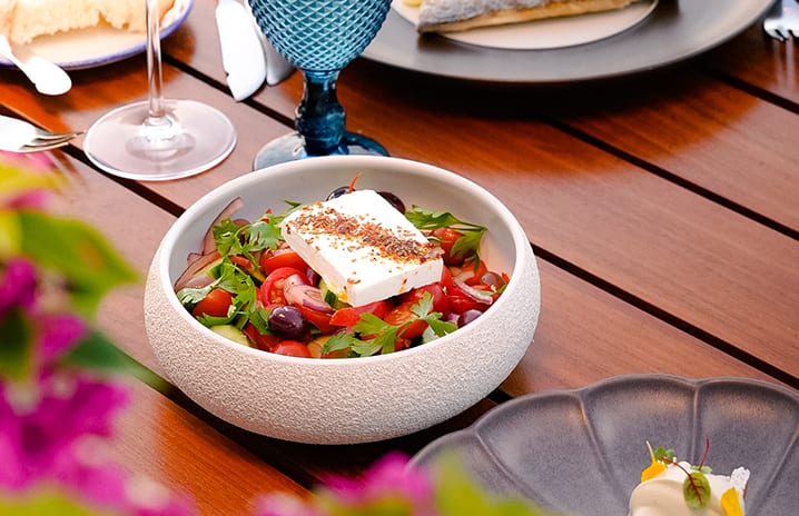 middle-east-holidays-abu-dhabi-rixos-premium-saadiyat-island-hotel-mermaid-food